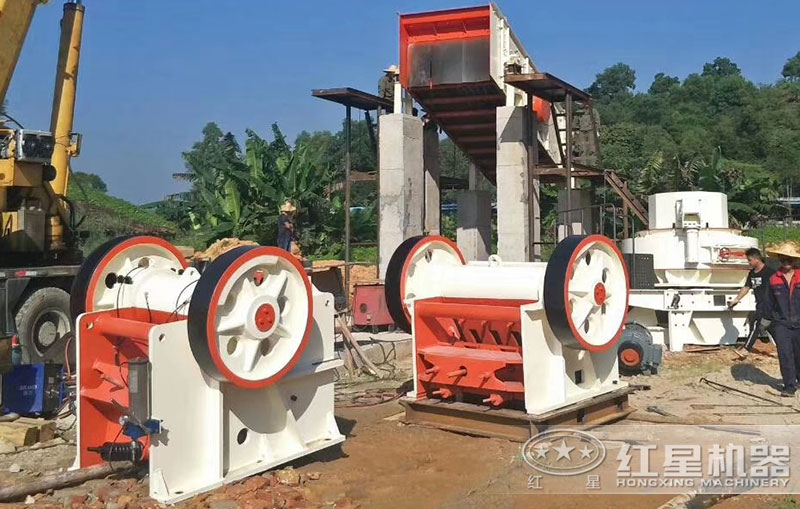 德版顎式破碎機現場